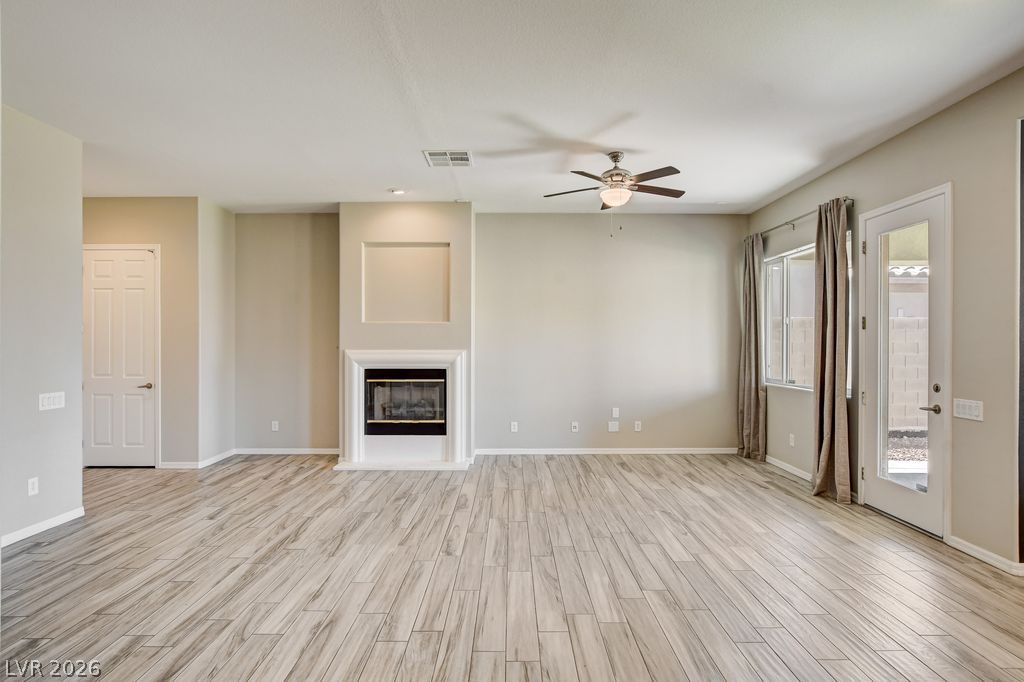 Photo 12 of 49, 2756 Leys Burnett Avenue