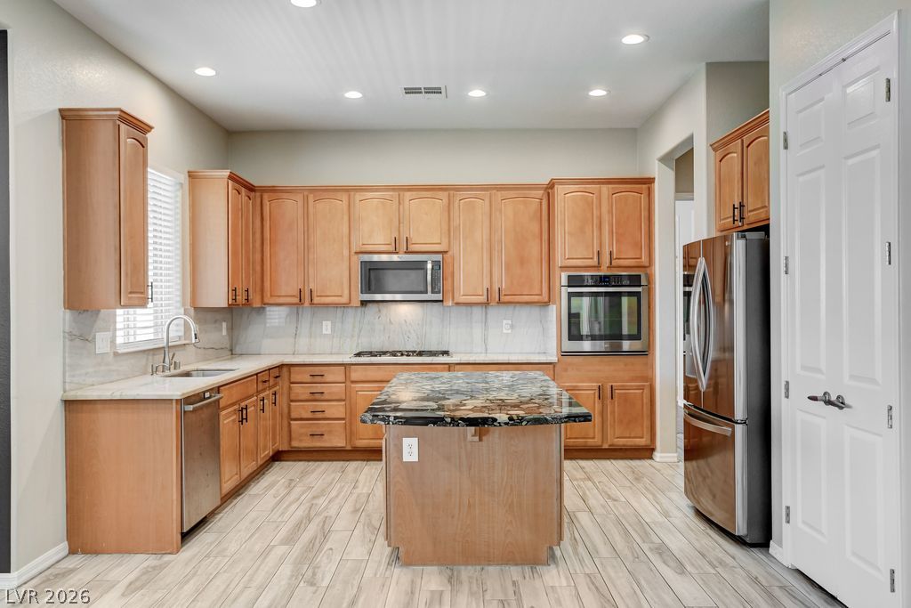 Photo 14 of 49, 2756 Leys Burnett Avenue