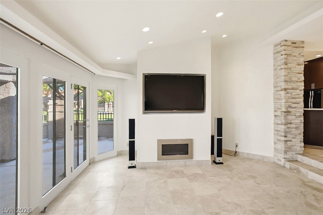 Photo 17 of 48, 7146 Mission Hills Drive