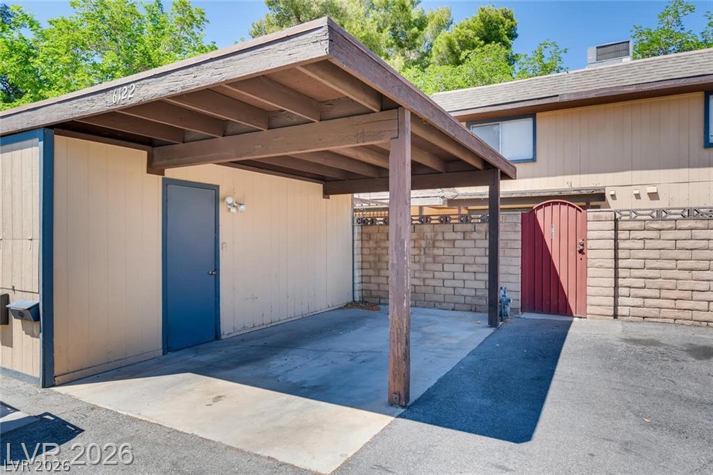 Photo 3 of 6156 Meadow Vista Lane