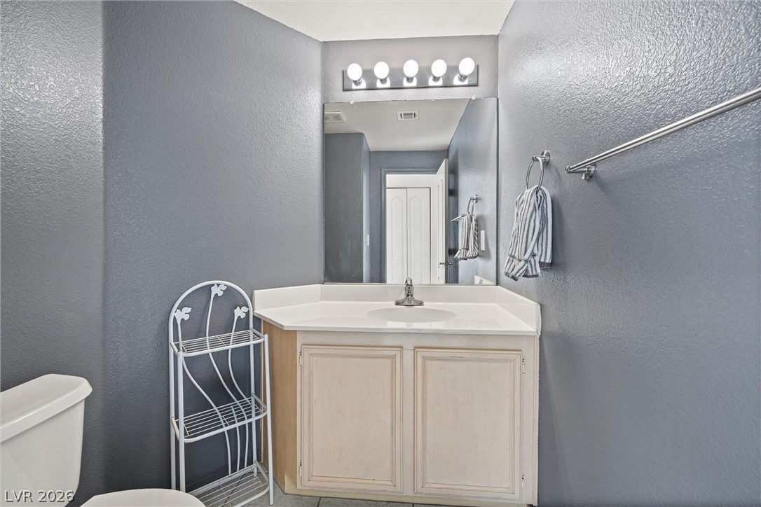 Photo 12 of 39, 9901 NW Trailwood Drive #1140