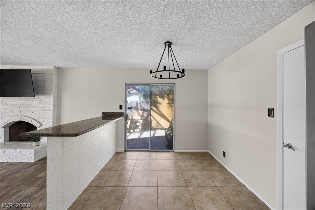 Photo 11 of 34, 4181 Royalhill Avenue