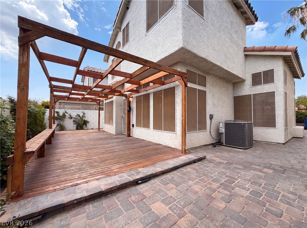 Photo 5 of 7504 Holloran Court