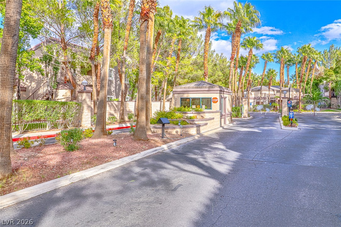 Photo 32 of 47, 5250 S Rainbow Boulevard #2079
