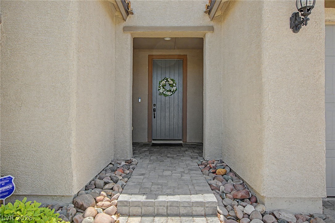 Photo 4 of 10433 Skye Paseo Avenue