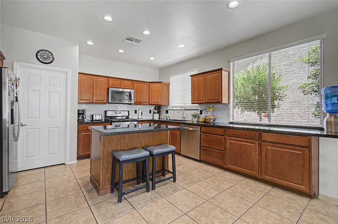 Photo 11 of 30, 2424 Taragato Avenue