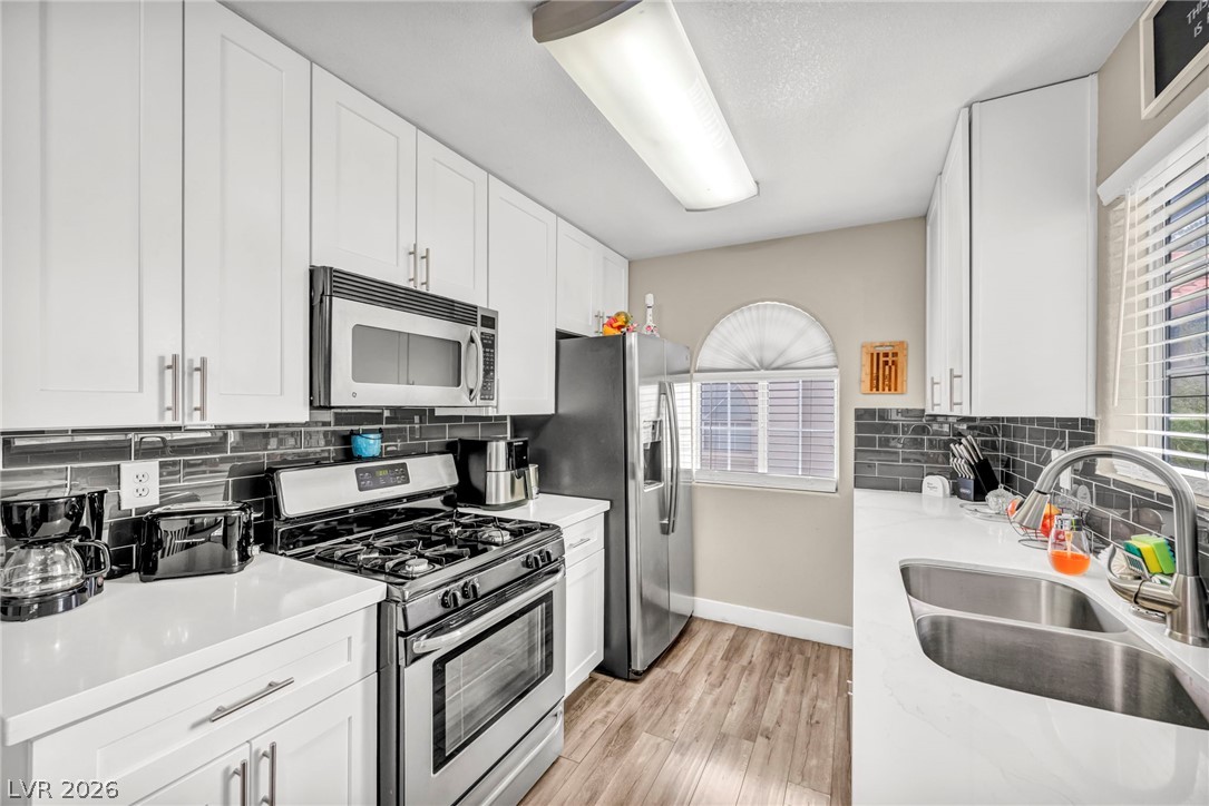Photo 9 of 29, 3424 Winterhaven Street #201