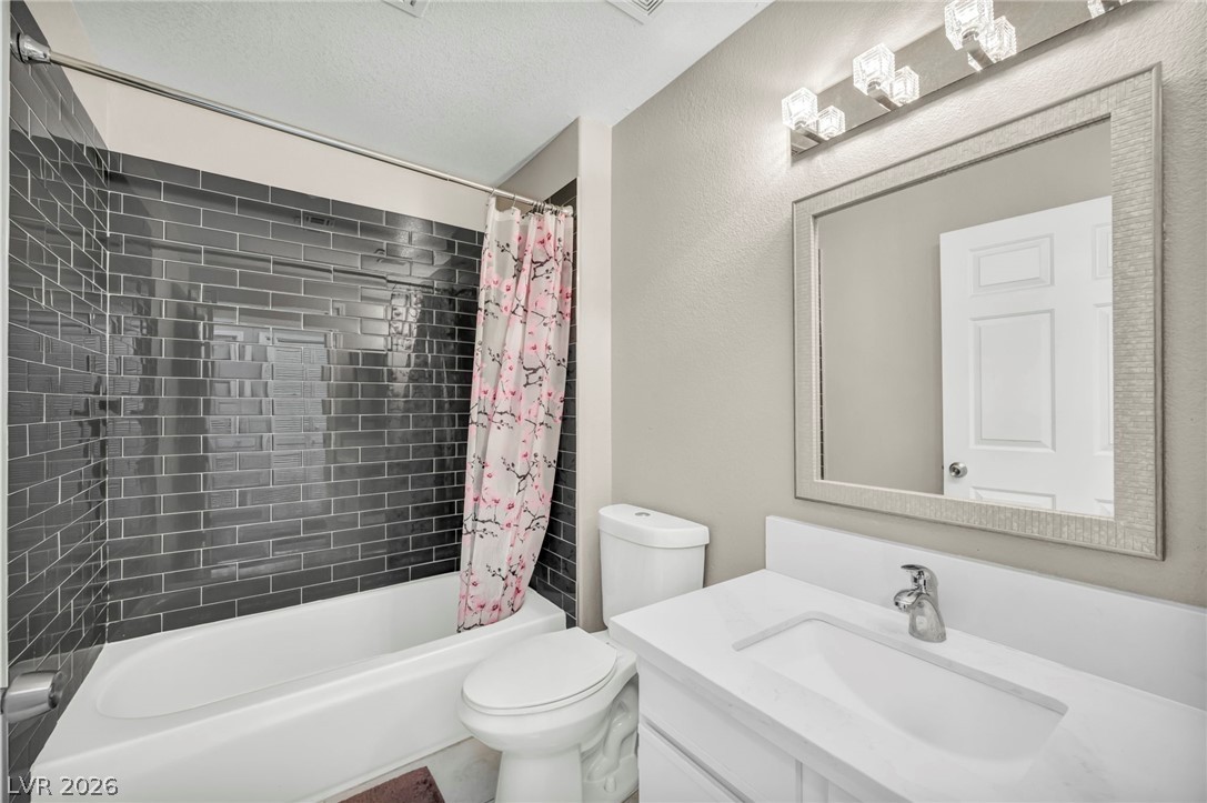 Photo 16 of 29, 3424 Winterhaven Street #201