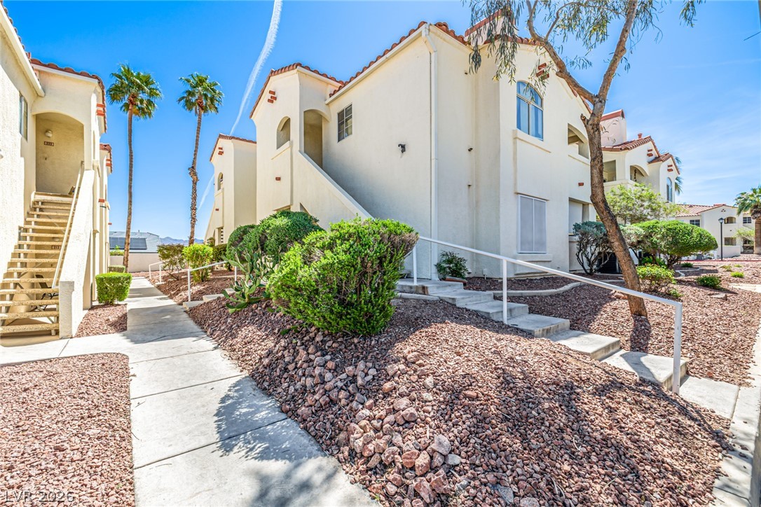 698 S Racetrack Road #124, Henderson 89015