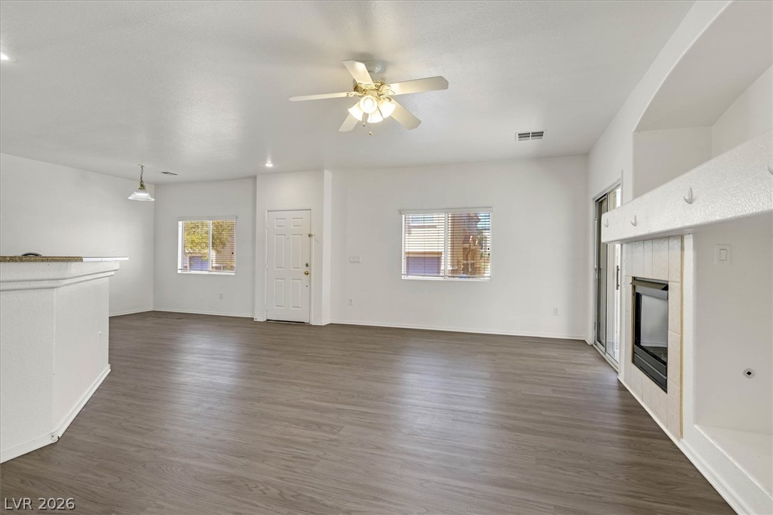 Photo 5 of 92 Stock Option Street #3