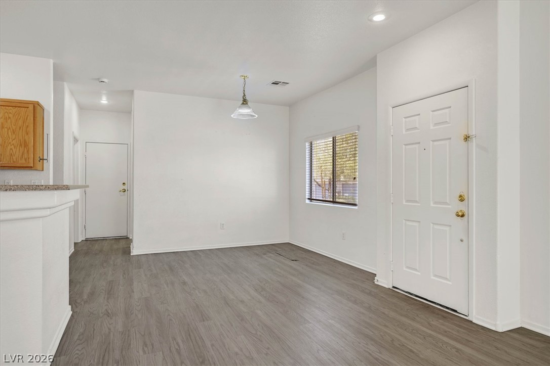 Photo 7 of 25, 92 Stock Option Street #3