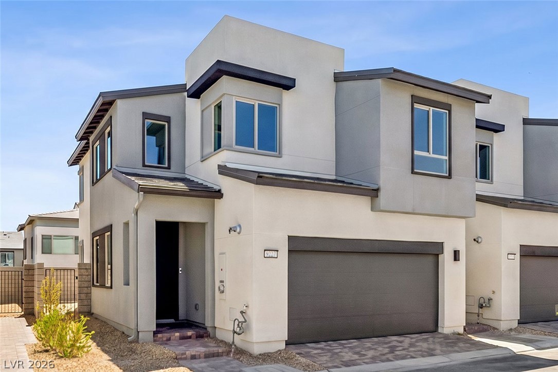 Photo 2 of 9227 Salas Street