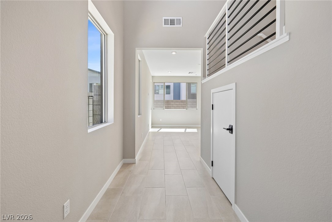 Photo 3 of 9227 Salas Street