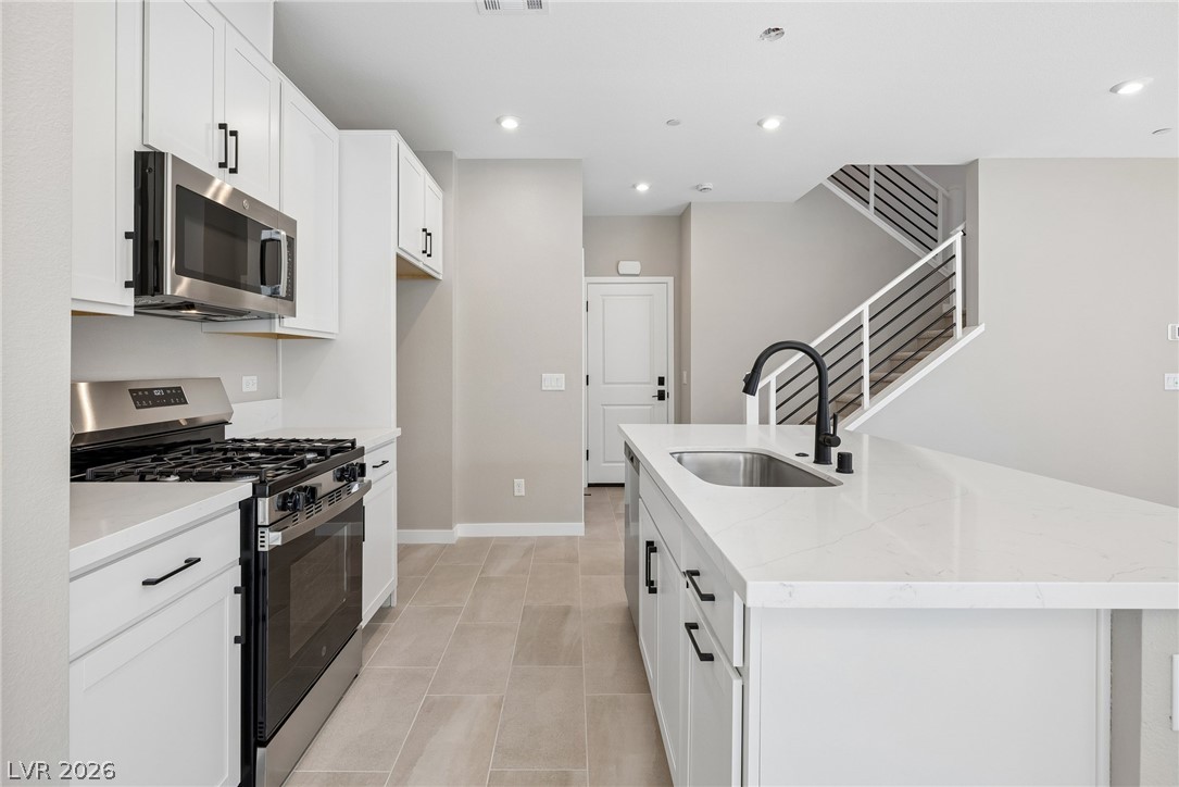 Photo 7 of 19, 9227 Salas Street