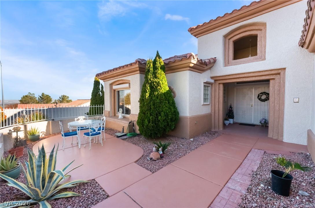 Photo 4 of 10529 Broom Hill Drive