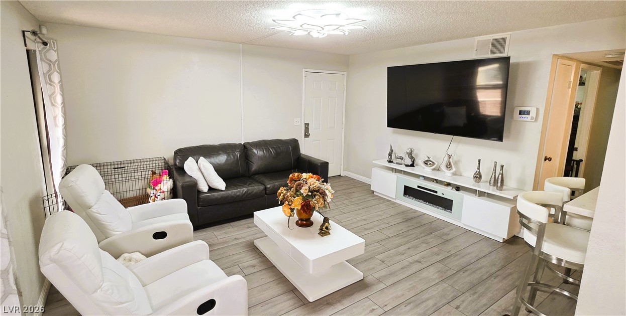 Photo 2 of 6117 W Oakey Boulevard #A