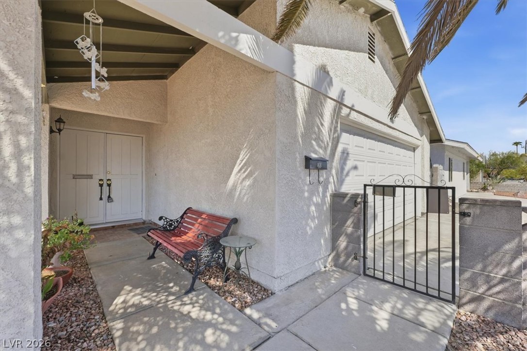 Photo 3 of 3557 Rosewood Street