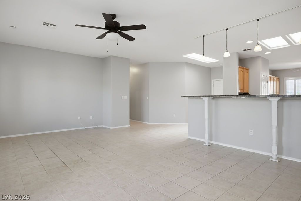 Photo 9 of 27, 2517 Springville Way