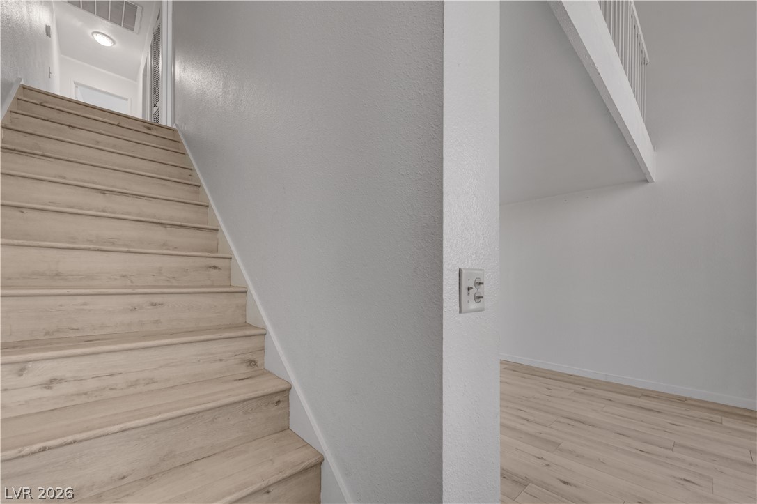 Photo 19 of 37, 6542 Ironbark Lane
