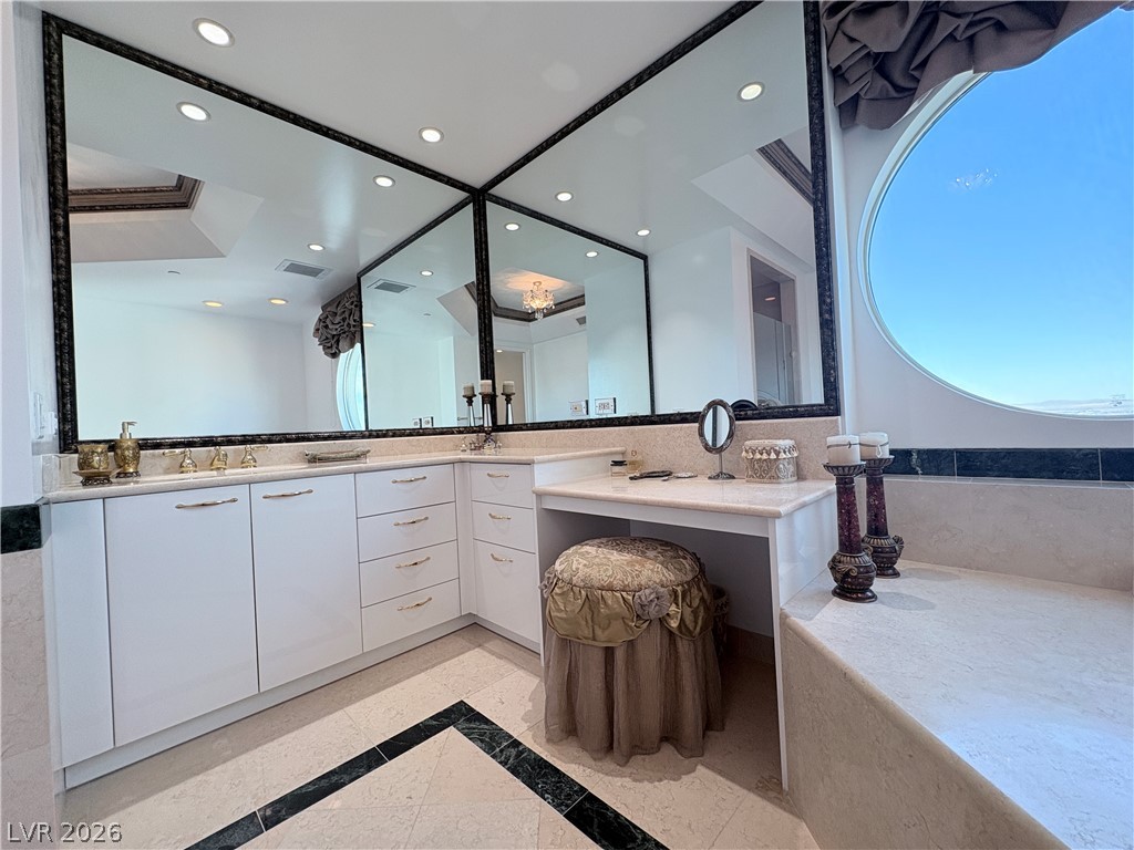 Photo 41 of 53, 2857 Paradise Road #PH2904