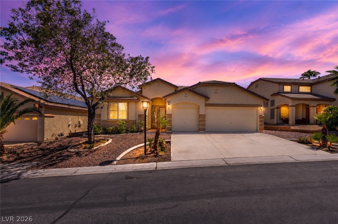 8921 Reining Spur Avenue, Las Vegas 89143