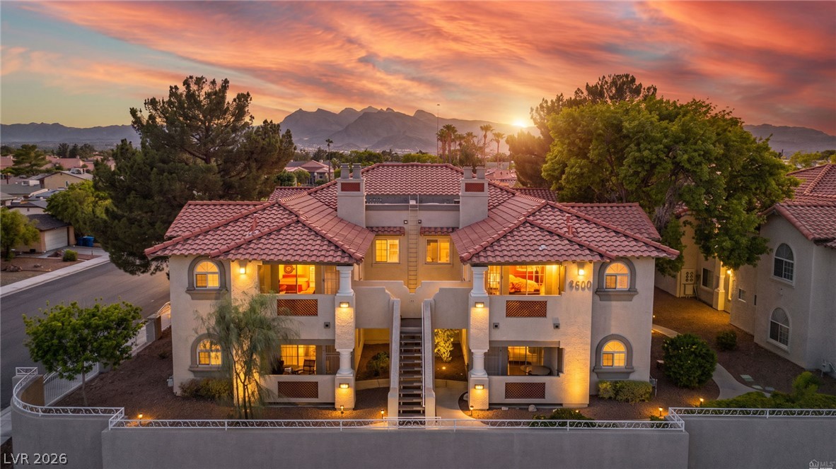 6800 Elm Creek Drive #202, Las Vegas 89108