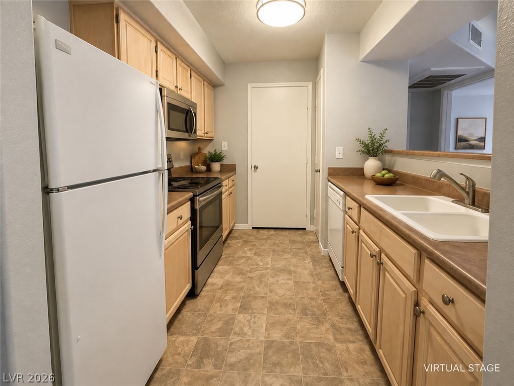 Photo 4 of 555 E Silverado Ranch Boulevard #2150
