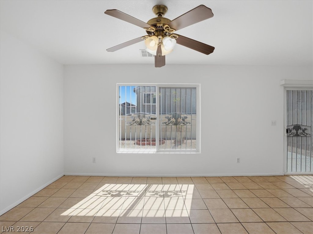 Photo 15 of 49, 1620 Legato Falls Street