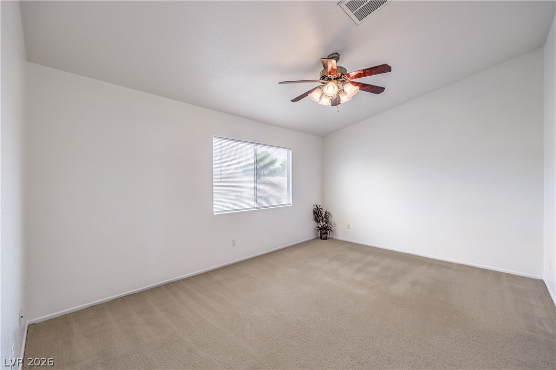 Photo 17 of 40, 920 Gary Carmena Avenue