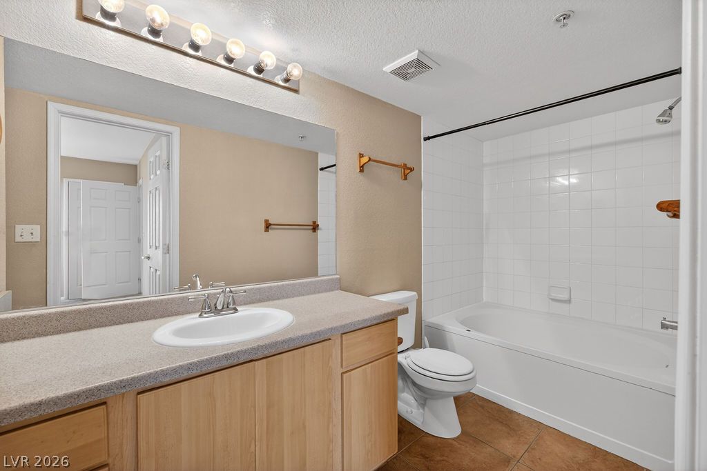 Photo 25 of 47, 6955 N Durango Drive #3091