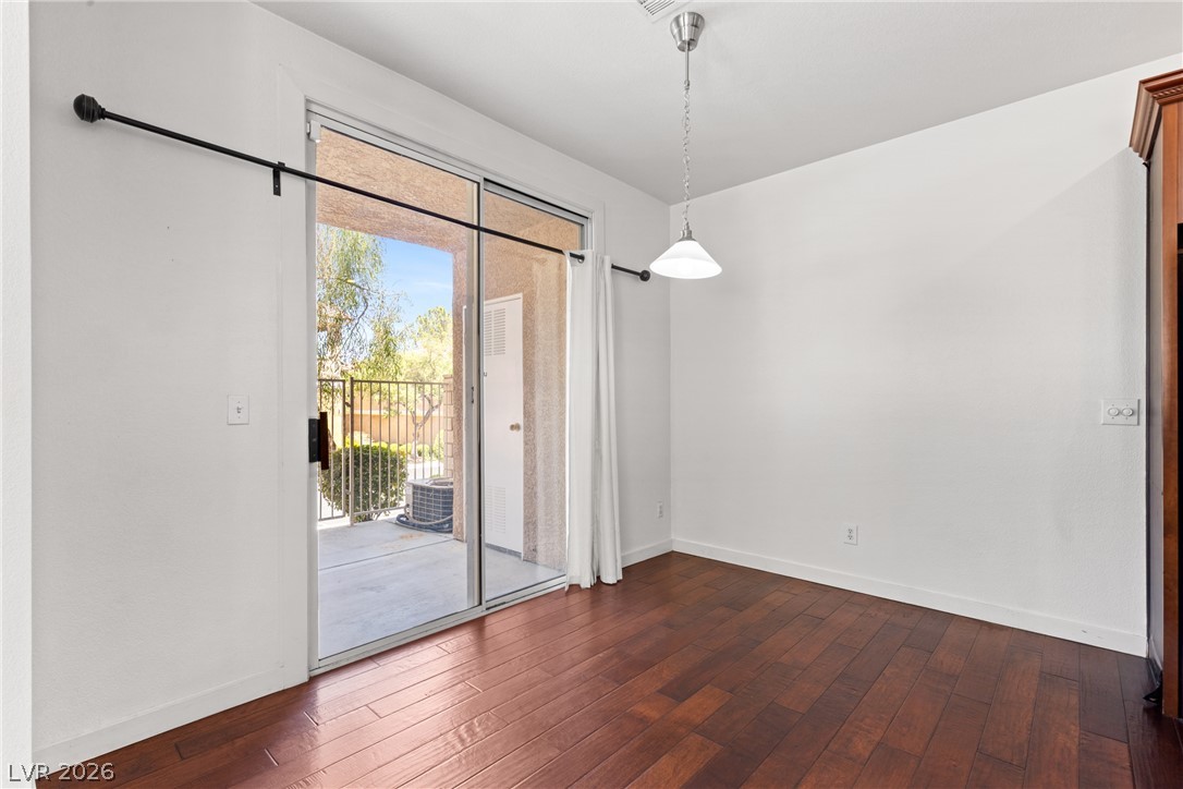 Photo 7 of 42, 251 S Green Valley Parkway #2211