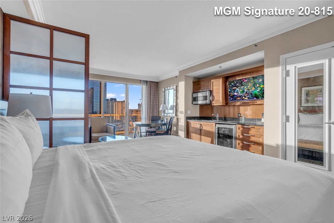 Photo 10 of 63, 125 E Harmon Avenue #2015