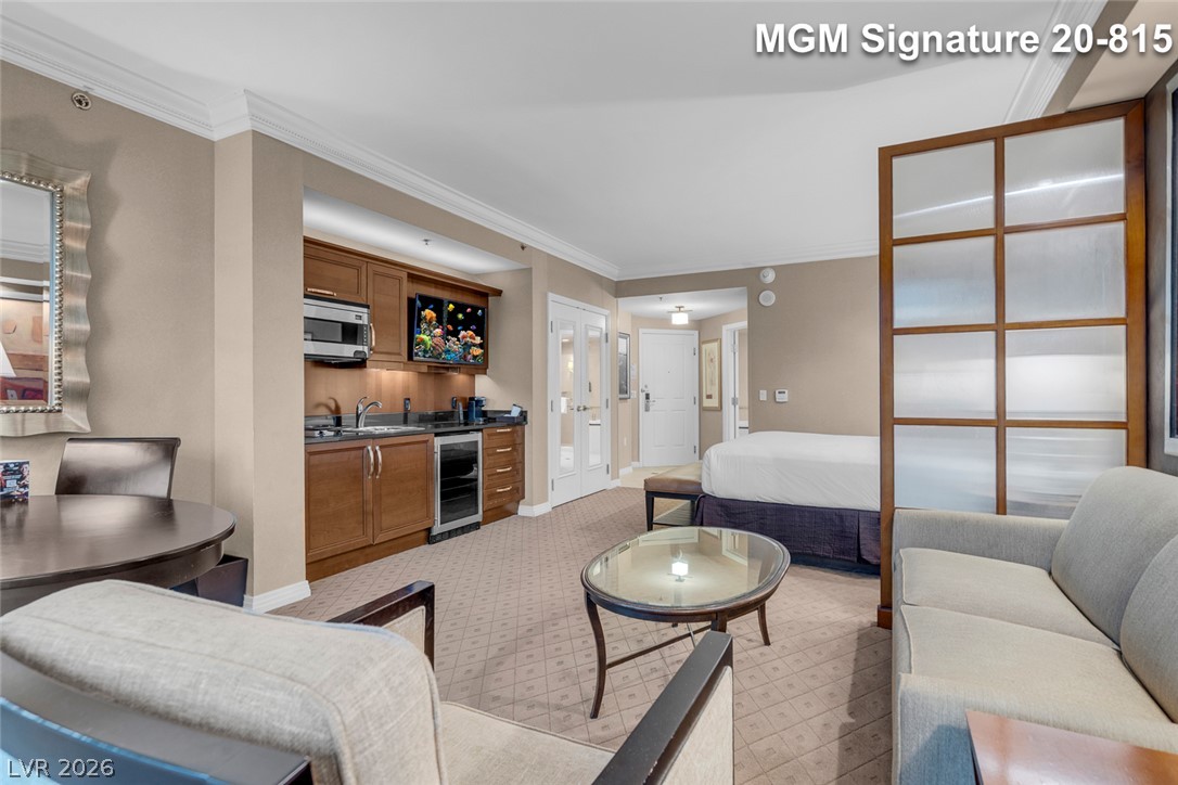 Photo 19 of 63, 125 E Harmon Avenue #2015