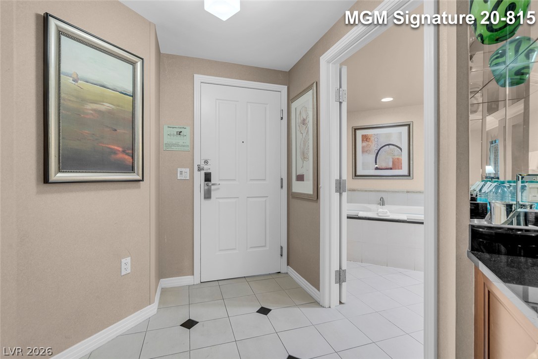 Photo 28 of 63, 125 E Harmon Avenue #2015