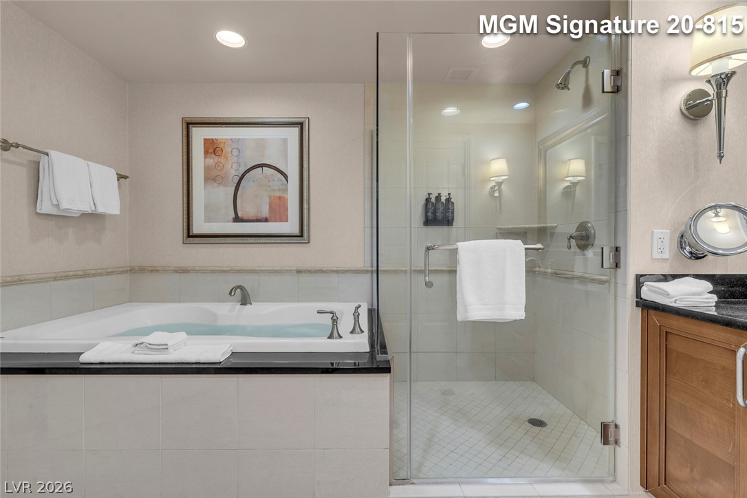Photo 35 of 63, 125 E Harmon Avenue #2015