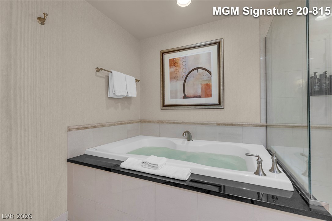 Photo 36 of 63, 125 E Harmon Avenue #2015