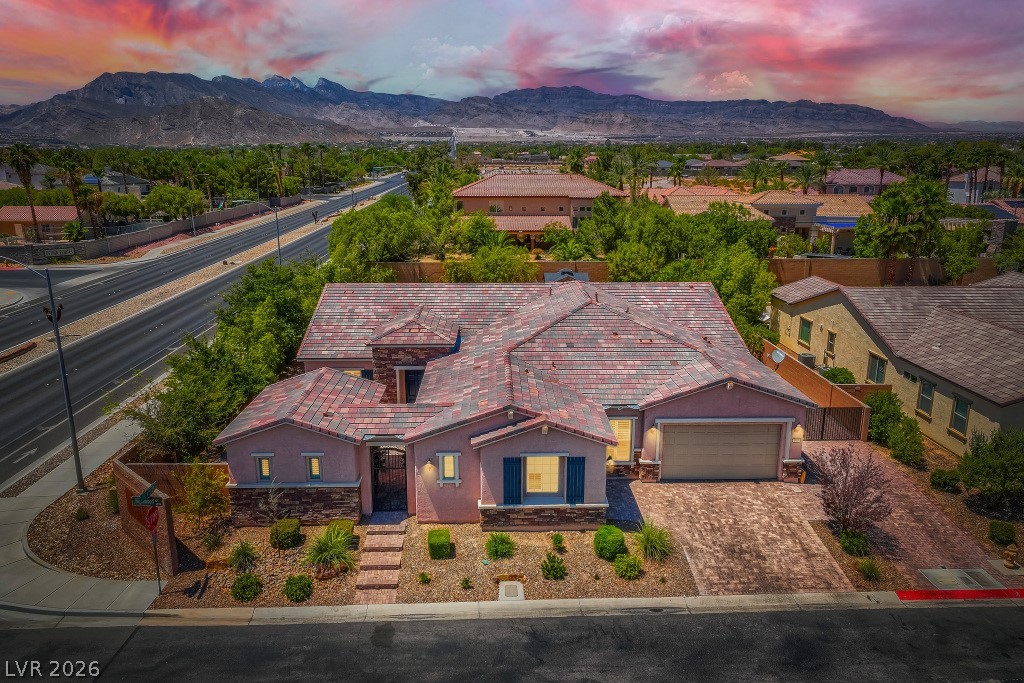 Photo 9 of 40, 4809 Nightwood Court