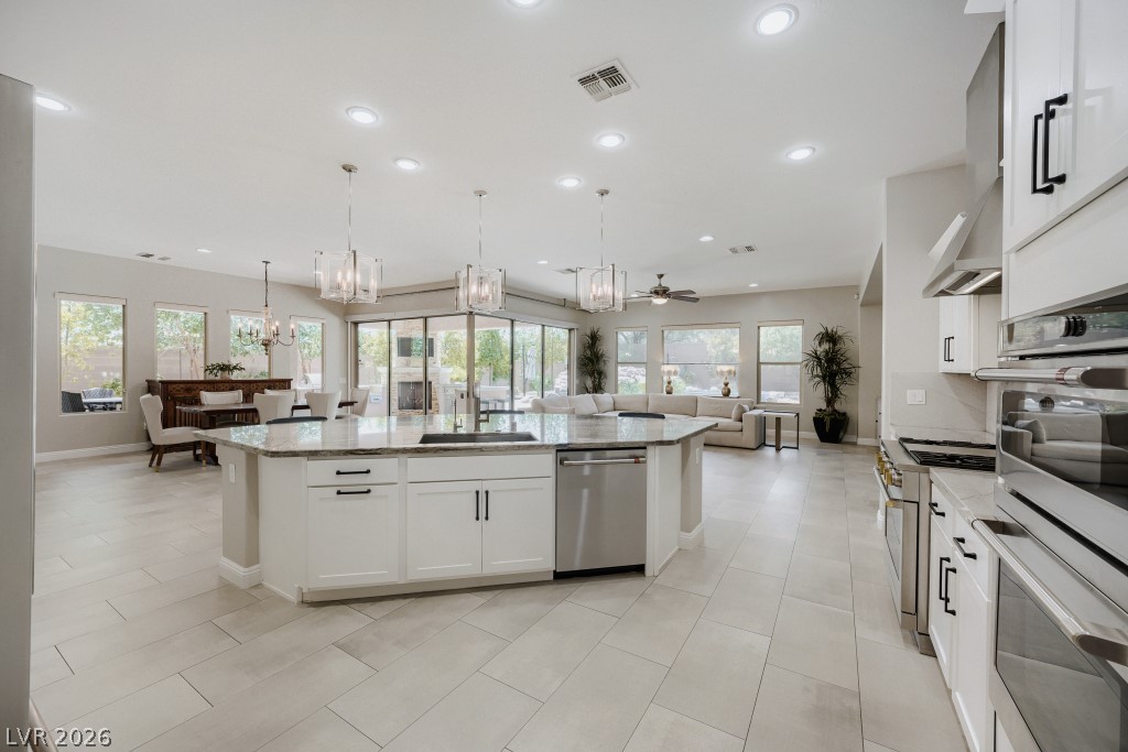 Photo 13 of 40, 4809 Nightwood Court