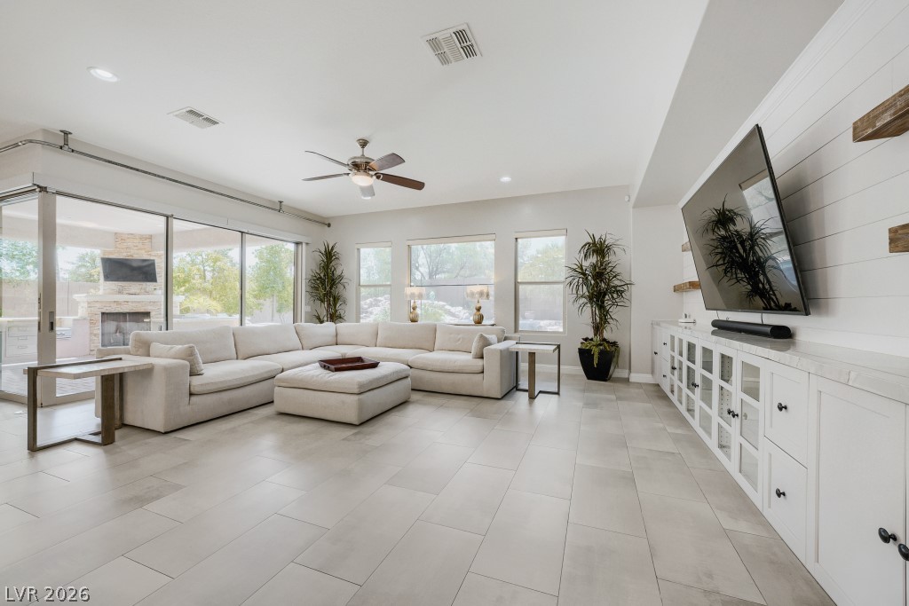 Photo 14 of 40, 4809 Nightwood Court