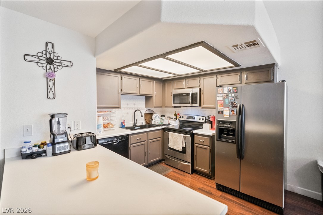 Photo 3 of 8410 Eldora Avenue #2011