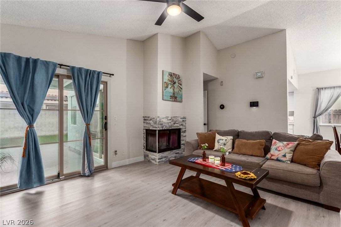 Photo 4 of 5776 Yerington Avenue