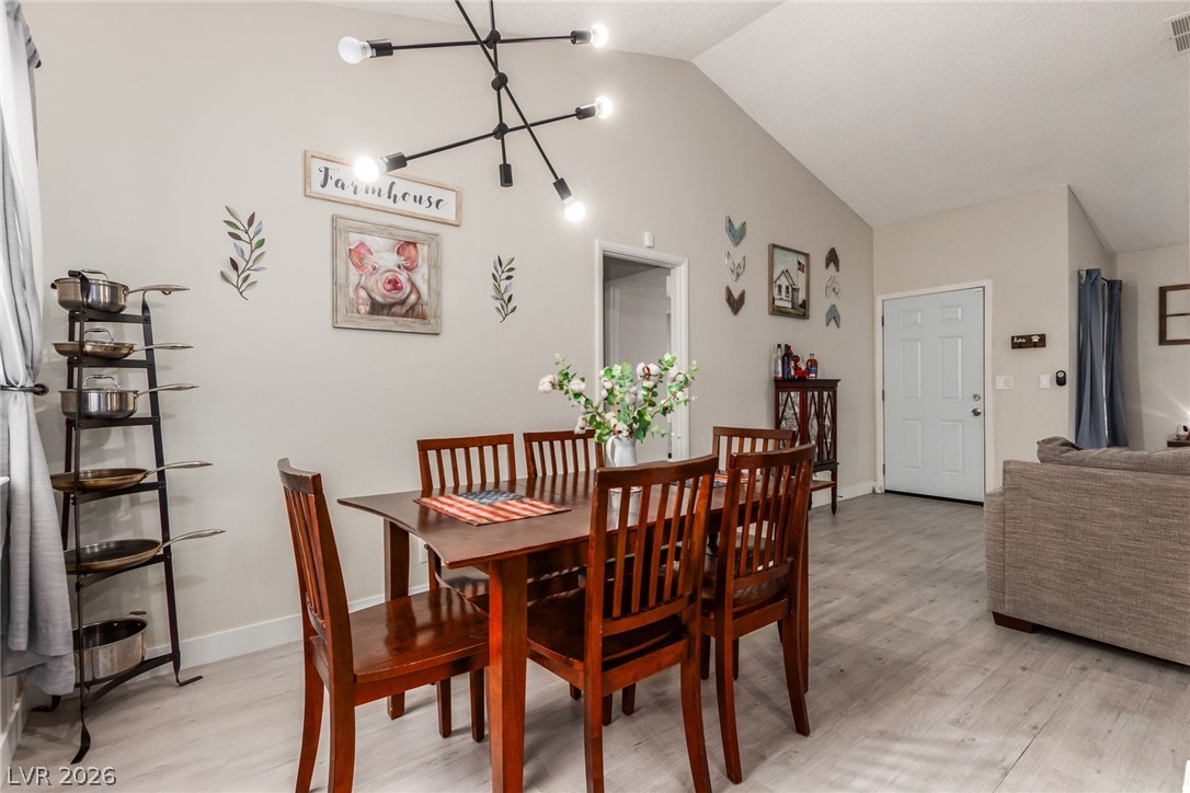 Photo 6 of 26, 5776 Yerington Avenue