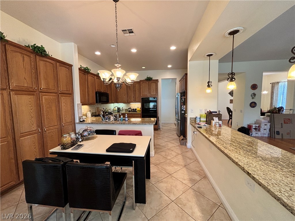 Photo 5 of 932 Viscanio Place
