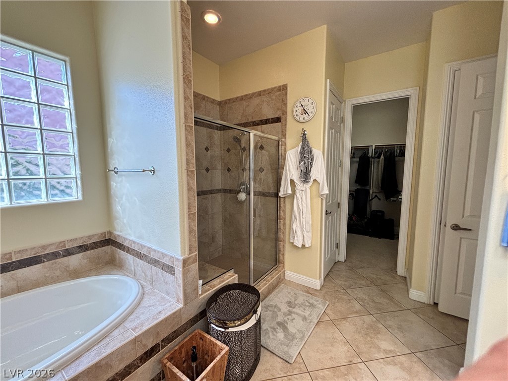 Photo 16 of 39, 932 Viscanio Place