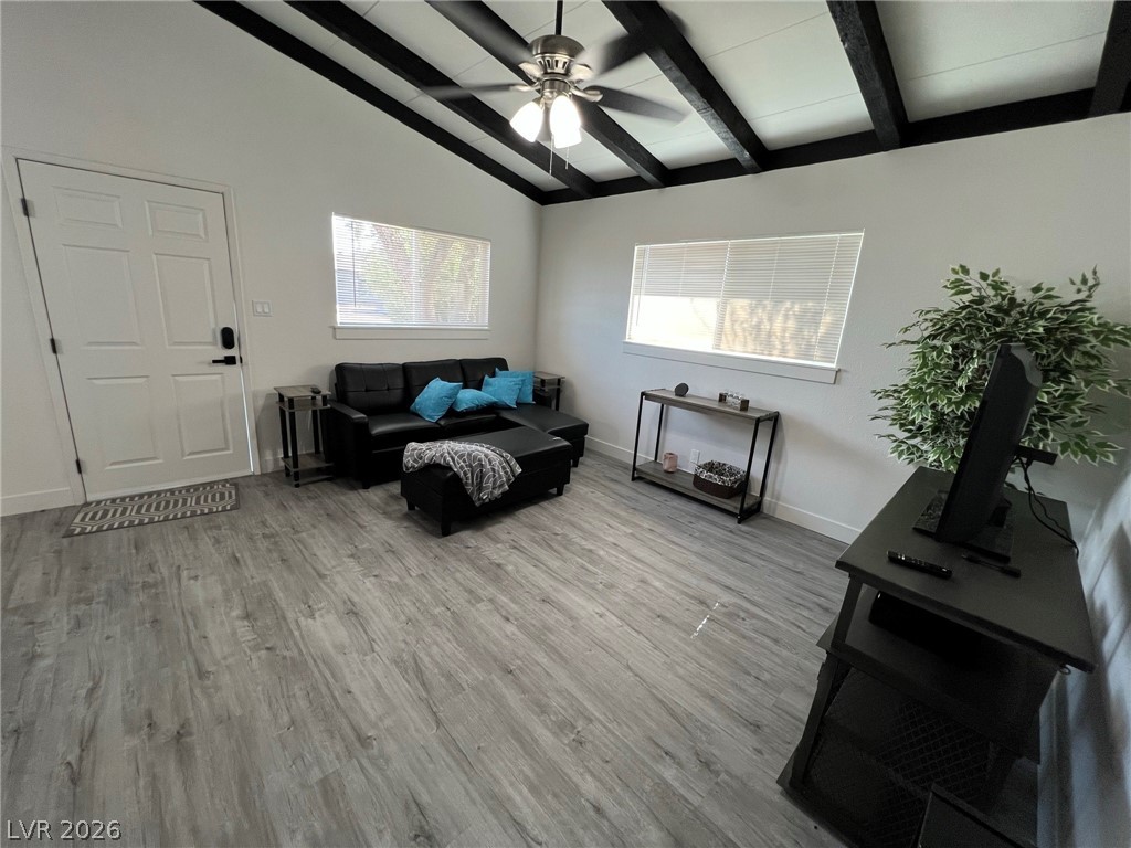 Photo 5 of 1821 Hassett Avenue