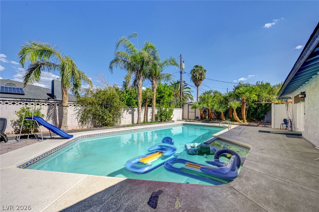 1920 Parkchester Drive, Las Vegas 89108