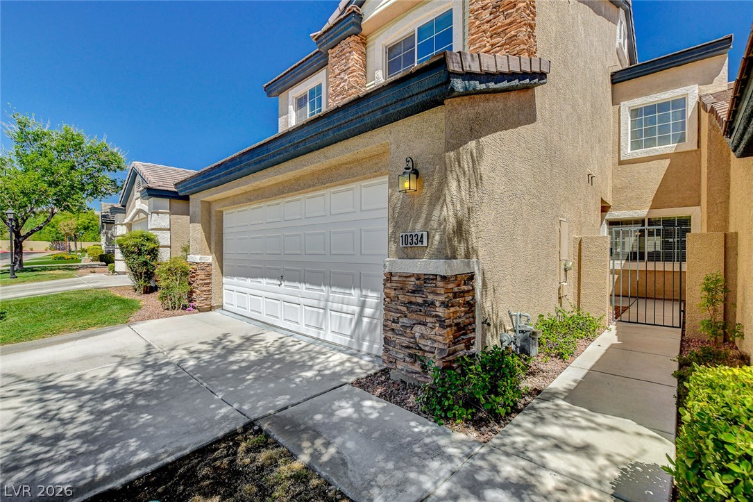 Photo 3 of 10334 Juniper Creek Lane