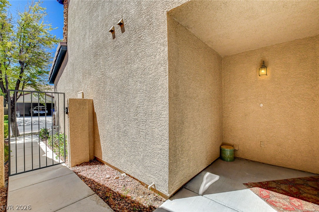 Photo 4 of 10334 Juniper Creek Lane