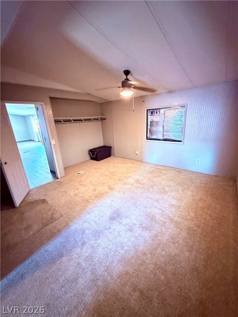 Photo 32 of 44, 4182 Queen Isabel Court
