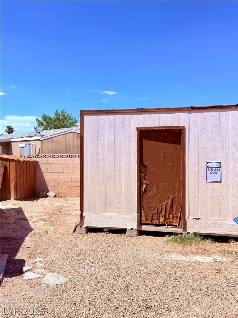 Photo 11 of 44, 4182 Queen Isabel Court